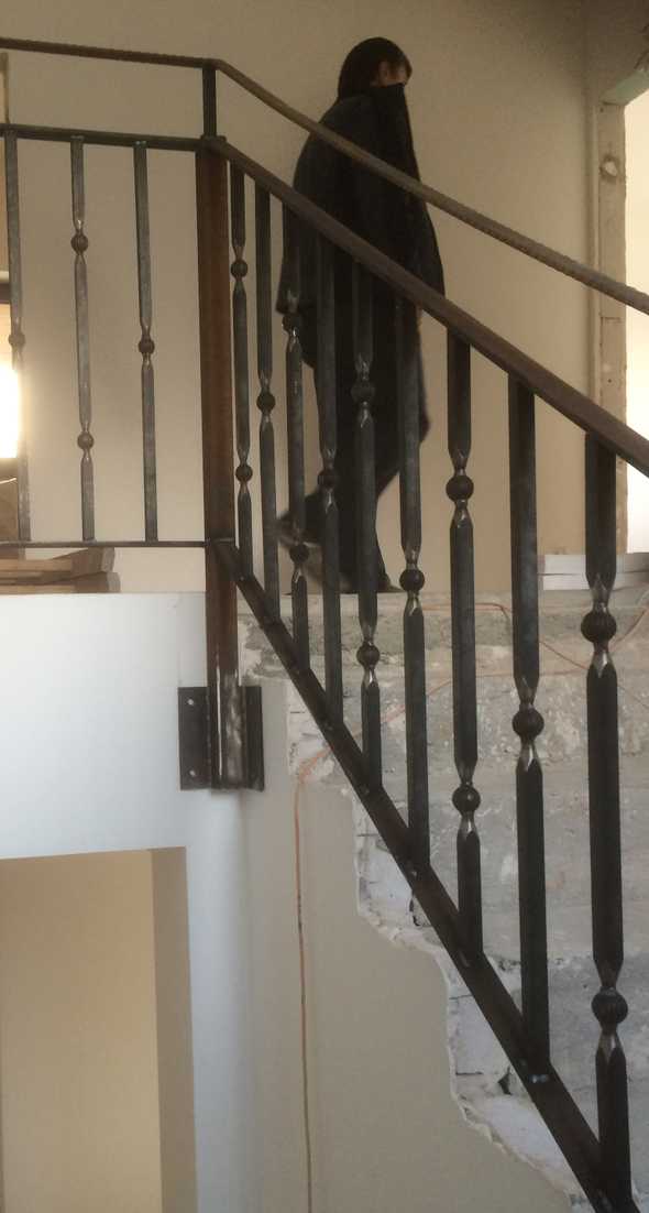 stalowa balustrada do schodów wykonana ze stali przez firmę Optikon - konstrukcje stalowe Częstochowa.
